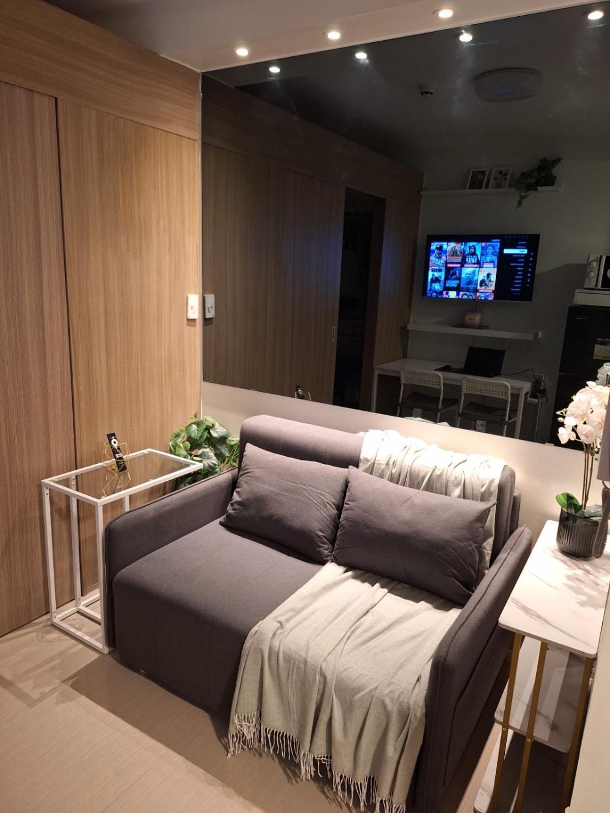 Velvet Near Moa With A Cozy, Comfy Bed Apartment Manila