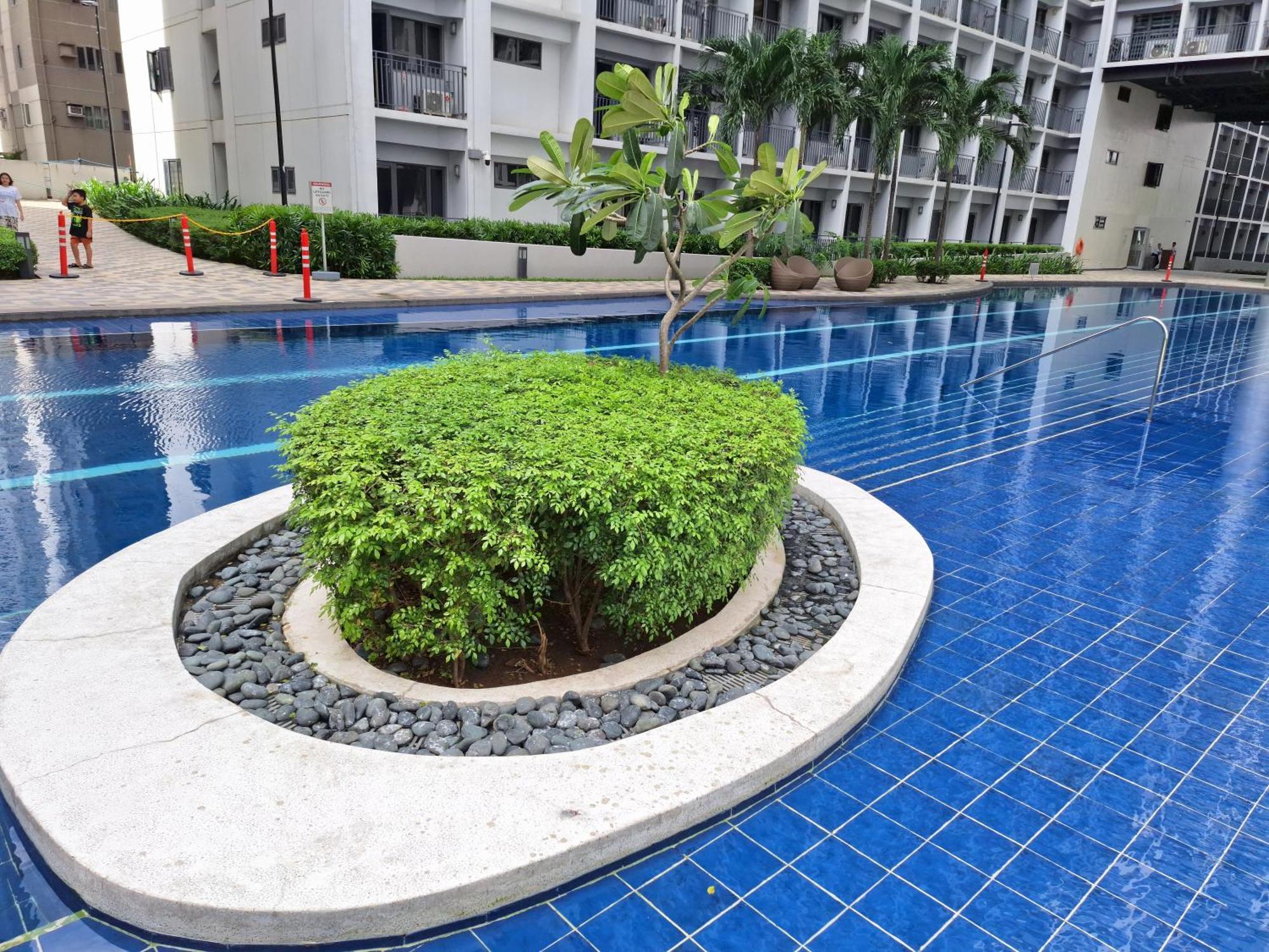 Velvet Near Moa With A Cozy, Comfy Bed Apartment Manila